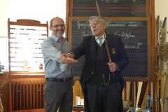 ... setzt es auch für manchen vorlauten Buben Schläge!